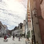 Guest house Largo 4*
