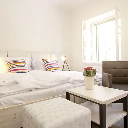 拉尔戈旅馆 招待所 Český Krumlov