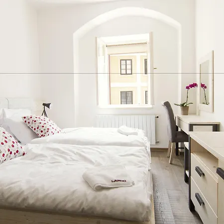 拉尔戈旅馆 招待所