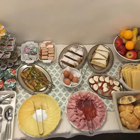 拉尔戈旅馆 招待所 4*