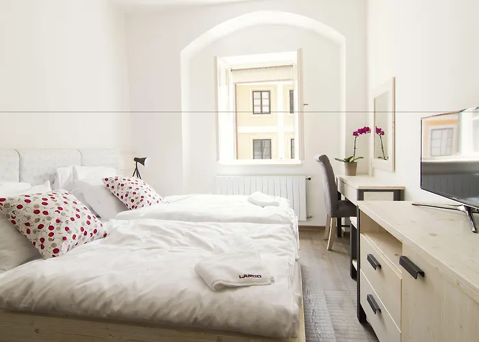 拉尔戈旅馆 招待所